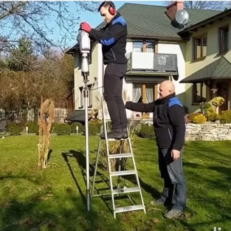 stroj za vrtanje vodnjakov 77